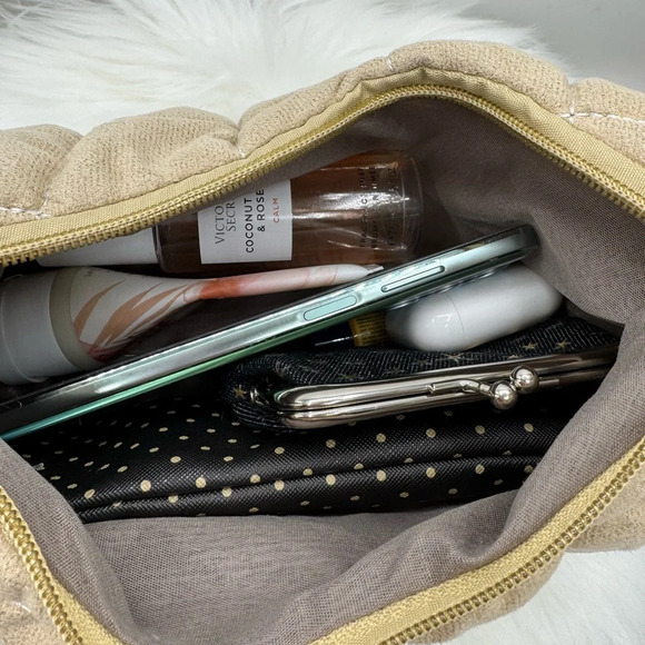 Cloud Feel Puffer Quilted Soft Fabric Material Hand Bag in tan - Picture 3 of 5